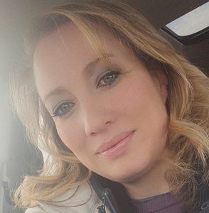 Meet your Posher, Stacie